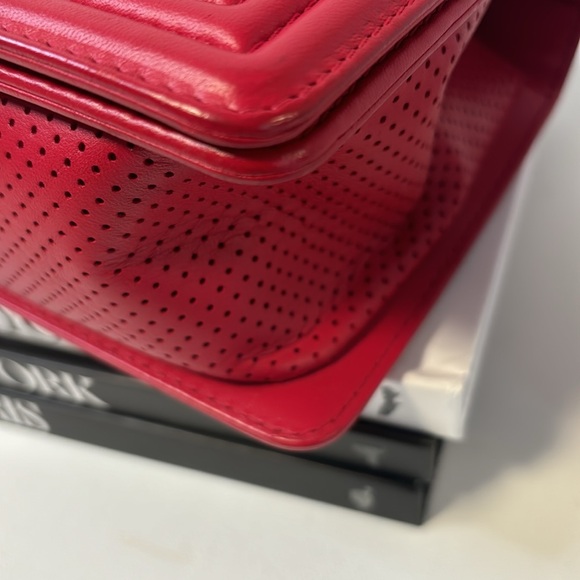 EUC RED Chanel BOY BAG! - Picture 11 of 13